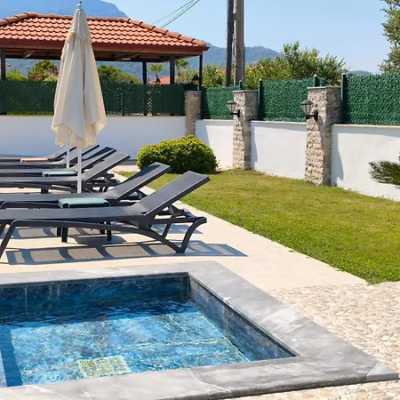 Villa Bronze-2 *
